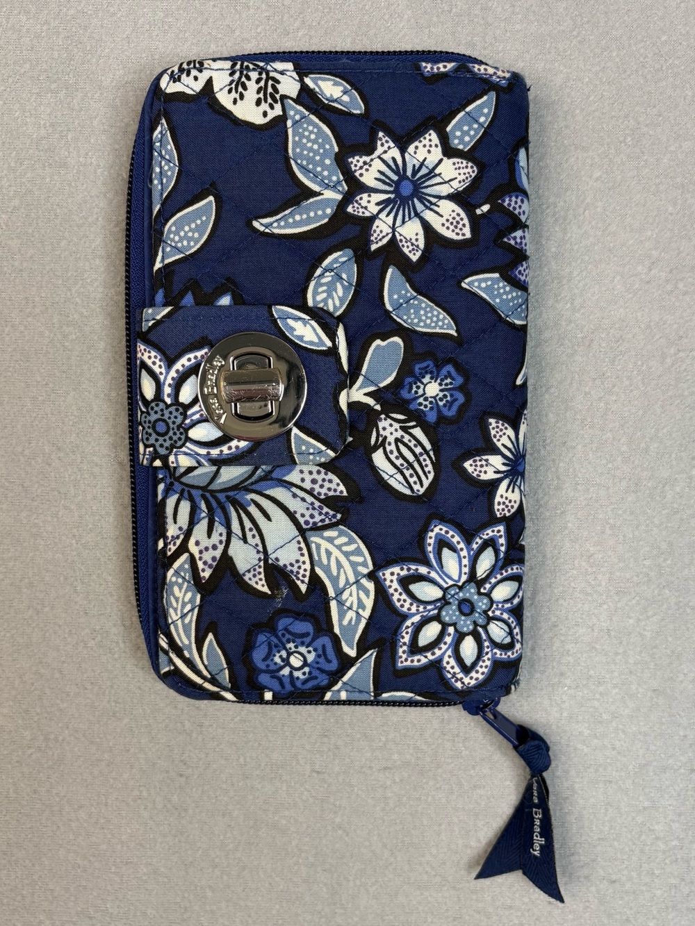 Vera Bradley Turnlock Wallet Navy Blue Floral 100% Cotton
